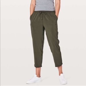 Lululemon Keep It Classic Crop Olive size 8